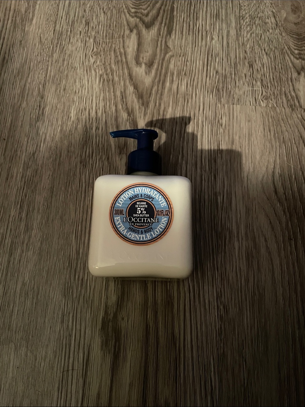 L'OCCITANE Shea Butter Lotion with Navy Pump - Cream